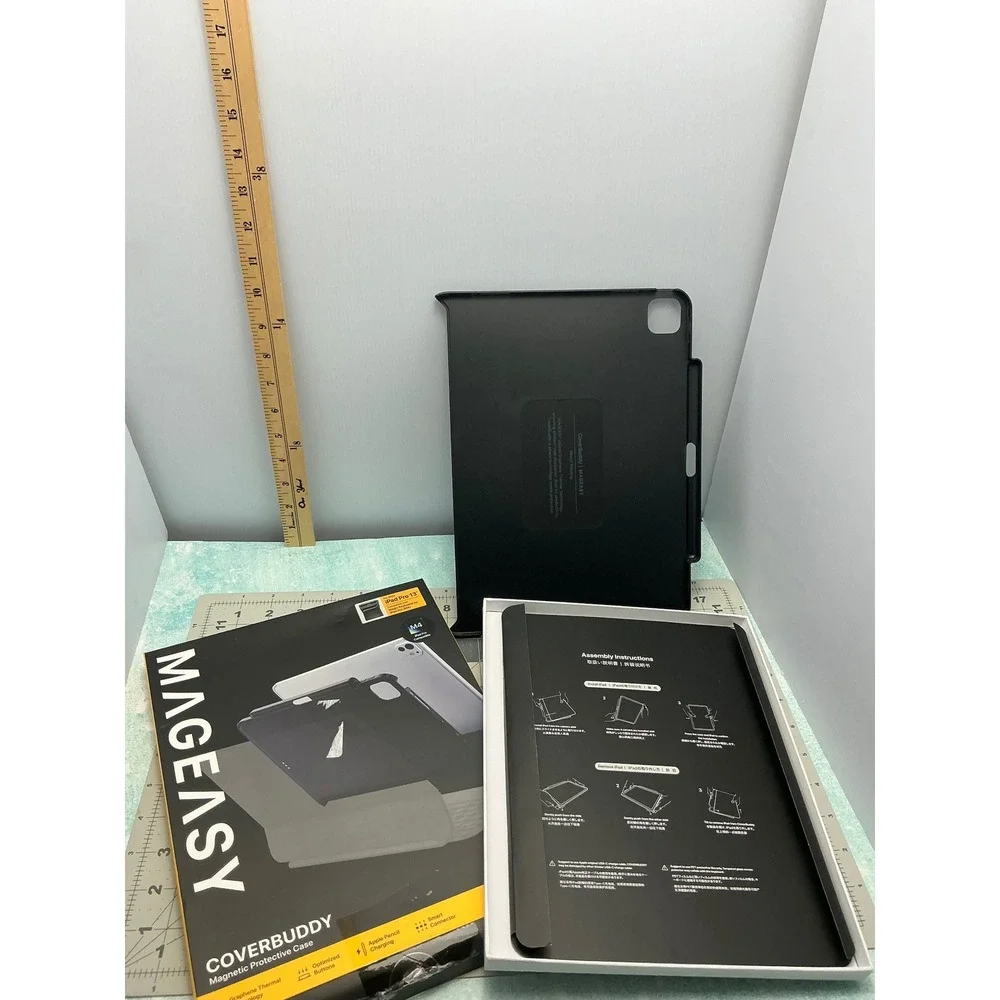 JETech Case for iPad Pro 11-Inch M4 M5 Black Slim Protective Trifold Stand Cover